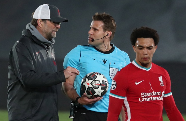 取得赛季欧冠首胜，尤文时隔419天再次在欧冠客场赢球（尤文迎来本赛季欧冠开门红，时隔419天再度欧冠客场告捷）