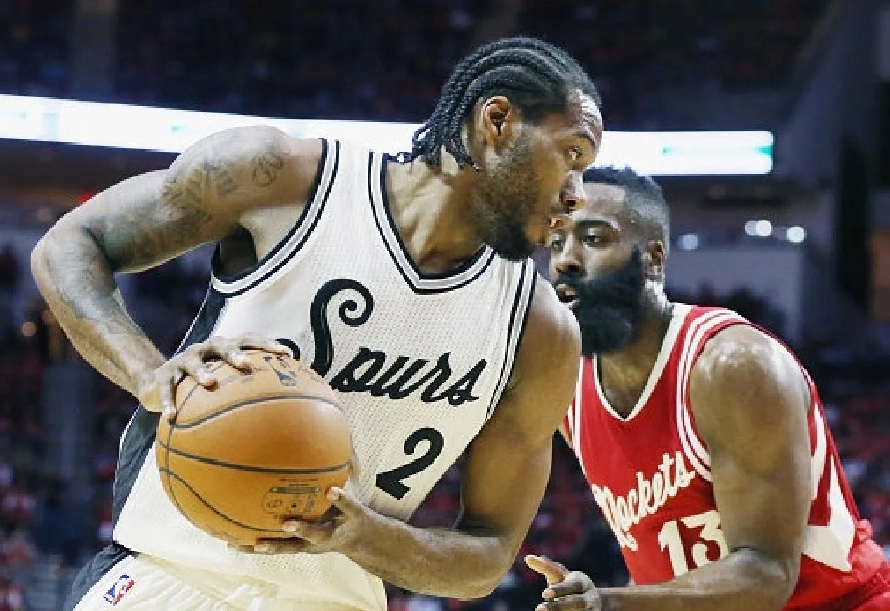 拜仁欧冠战巴黎大名单：凯恩领衔，诺伊尔、卡尔在列（拜仁欧冠客战巴黎名单出炉：凯恩领衔，诺伊尔、卡尔入选）