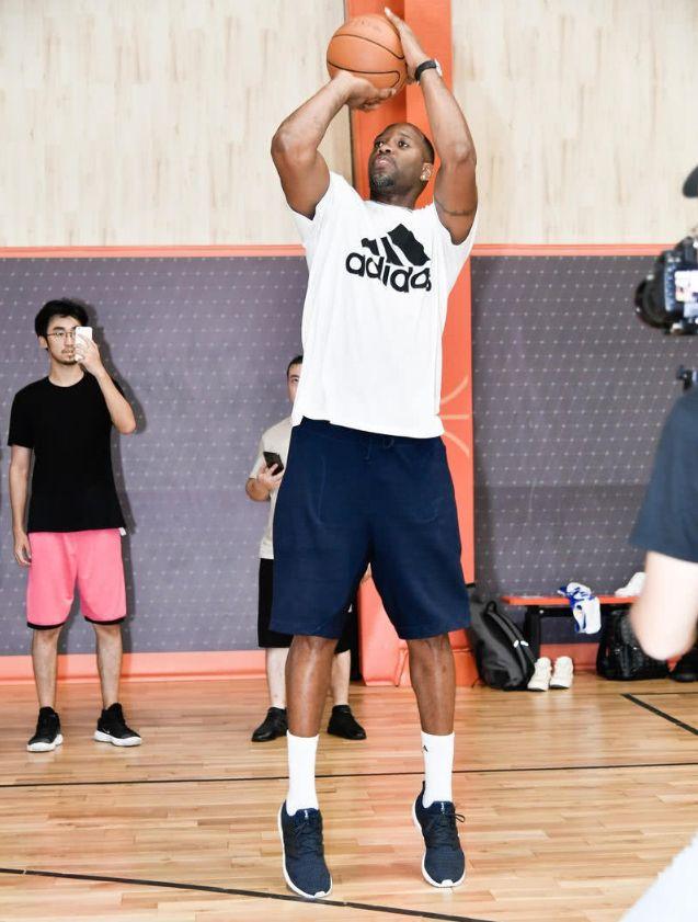 阿森纳欧冠五连胜力克拜仁慕尼黑（阿森纳欧冠豪取五连胜，击退拜仁慕尼黑）