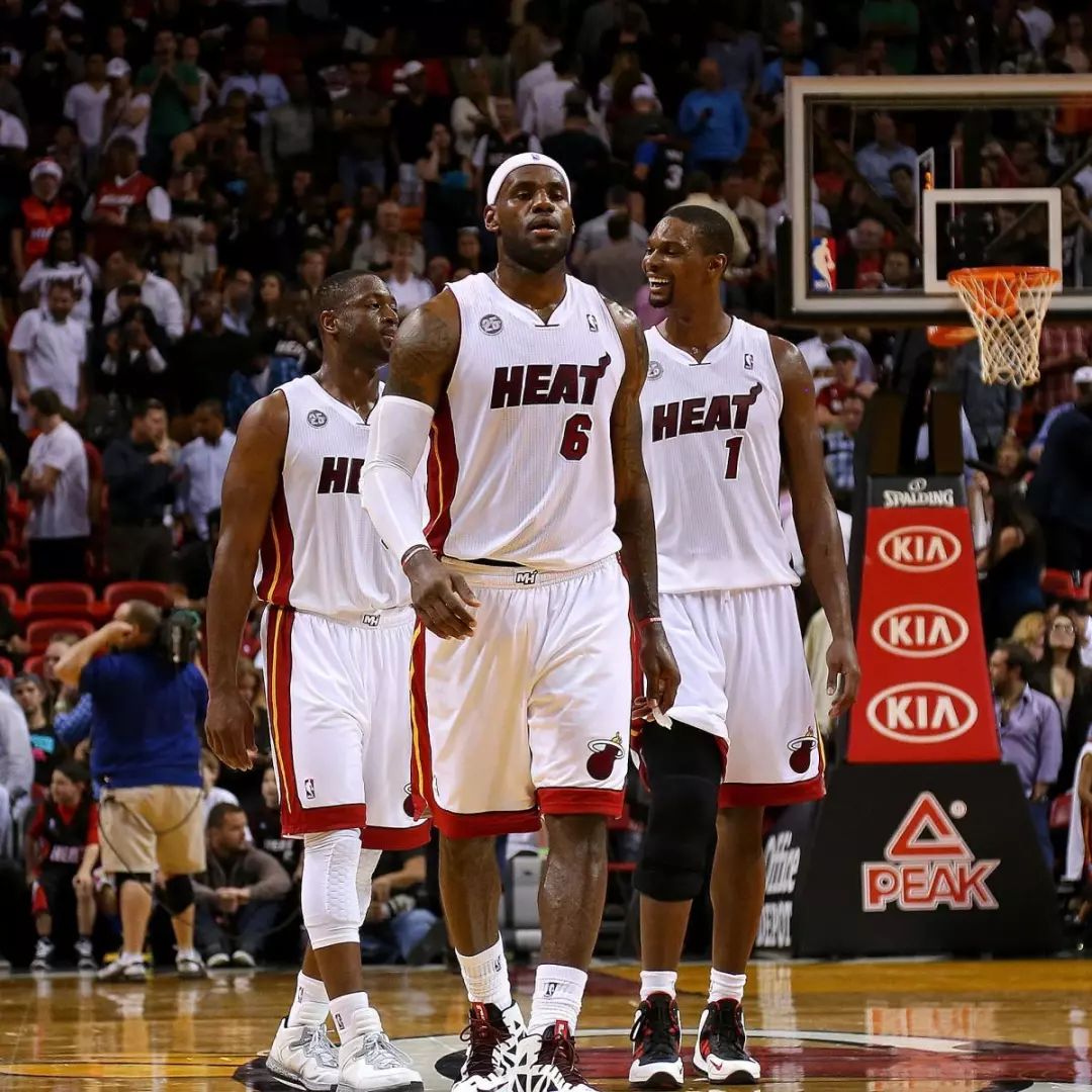 马刺困境：主场表现低迷，亟待突破（马刺陷入低谷：主场疲软急需破局）