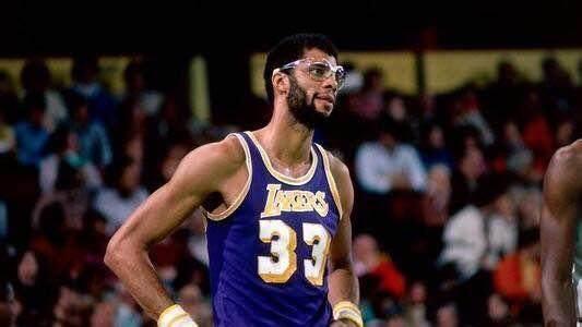 越南速度打法极具冲击力（越南快节奏打法冲击力十足）