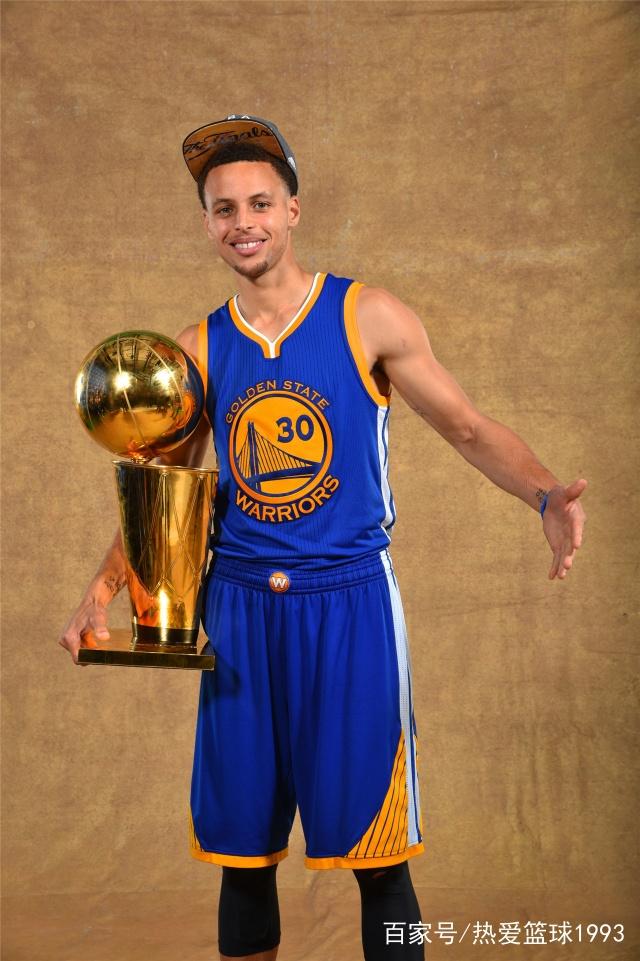 安东内拉晒为蒂亚戈庆生照，举办了一个巴萨主题生日派对（安东内拉晒出蒂亚戈生日照：巴萨主题派对热闹举行）