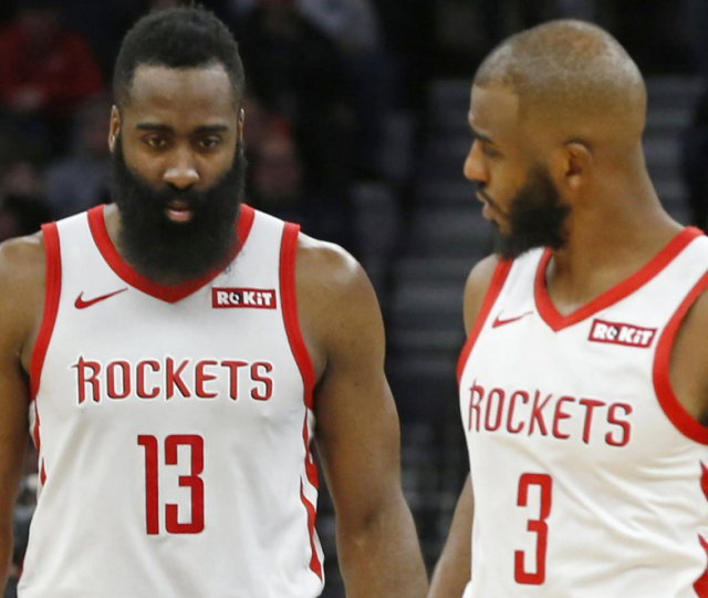 英超战报：哲凯赖什一锤定音，阿森纳1-0埃弗顿继续领跑（英超战况：哲凯赖什破门制胜，阿森纳1-0埃弗顿继续领跑）