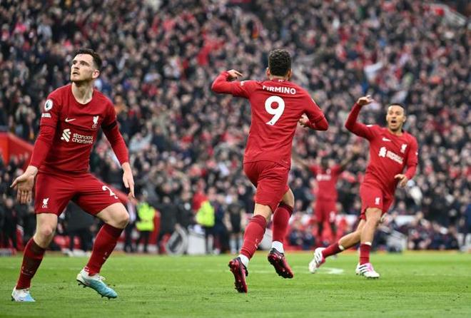 杜兰特连续得分，全队士气高涨（杜兰特连连得手，球队士气飙升）