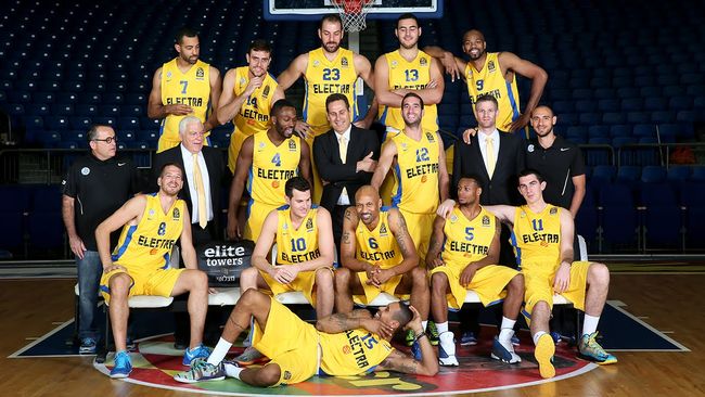 大莫里斯：欧文是我见过最有天赋的球员 他不像地球人&是外星人（大莫里斯盛赞欧文：他是我见过天赋最强的球员，像外星人而非地球人）