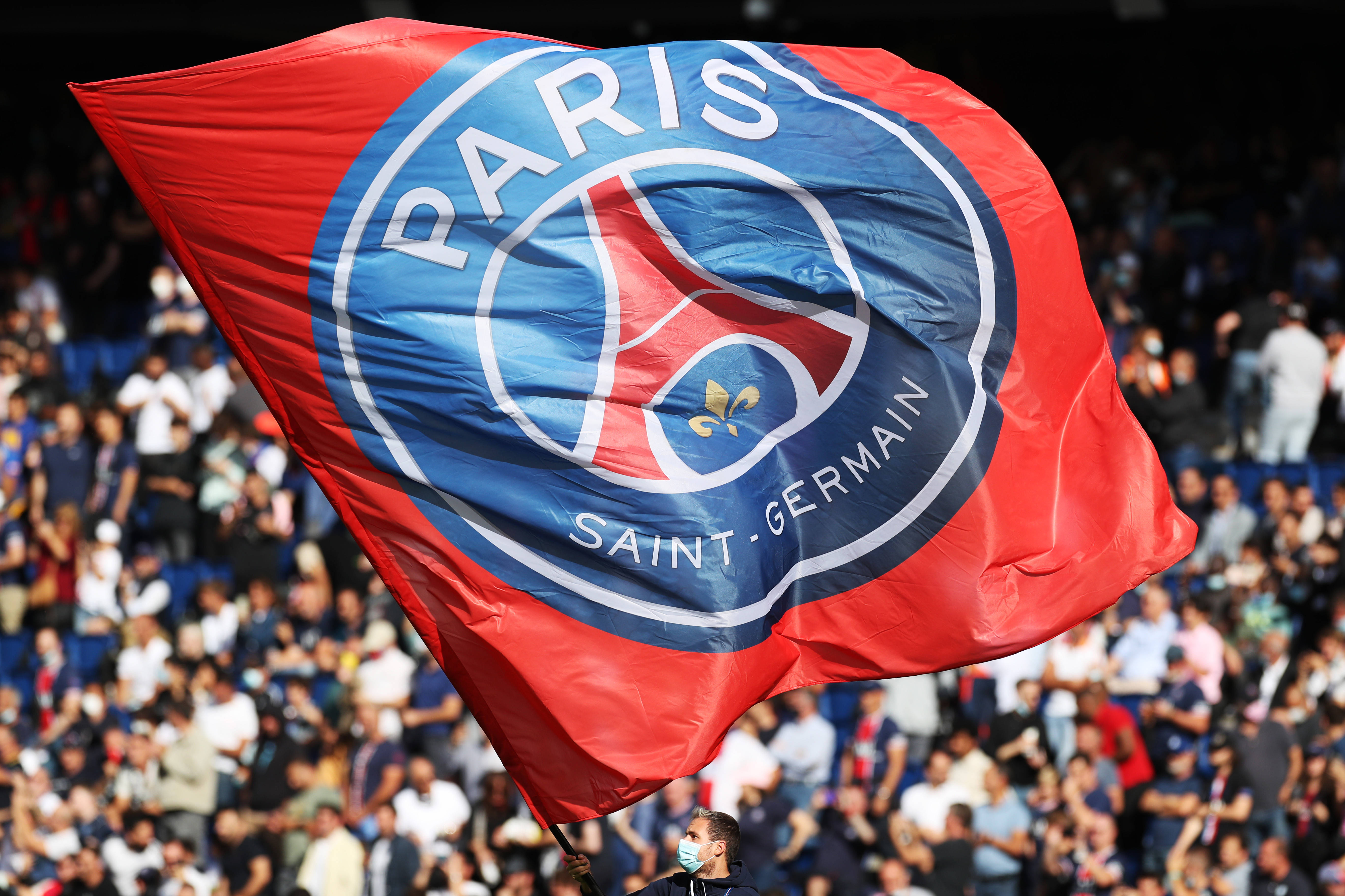 国乒8-2战胜法国队，豪取六连胜，王曼昱轰出11：2，梁靖崑丢两局（国乒8-2轻取法国豪取六连胜，王曼昱送出11-2，梁靖崑丢两局）