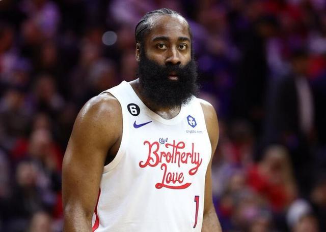 安东尼：我们的目标是进入欧联杯决赛，梦想再披巴西队战袍（安东尼：目标闯入欧联杯决赛，心愿再披巴西战袍）