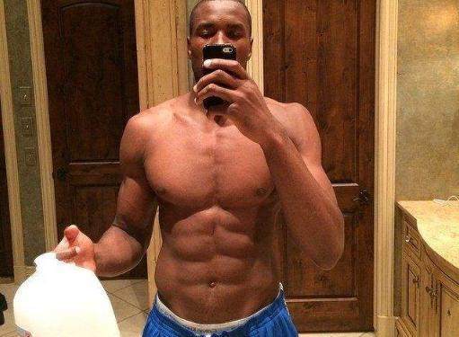 C罗在红海买下“私人堡垒”：仅能乘私人游艇或水上飞机抵达（C罗在红海购置“私人堡垒”，仅限私人游艇或水上飞机登陆）