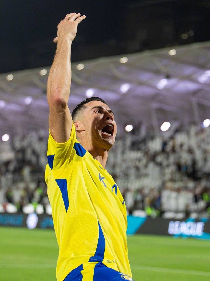 阿媒：埃切韦里想冬窗租回河床，但曼城希望再次租给欧洲球队（阿根廷媒体：埃切韦里盼冬窗租借回归河床，曼城更倾向再外租至欧洲球队）