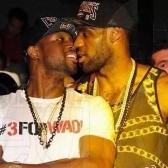 为什么现实中有很多门将踢球能踢到40岁以上，成熟期会比较漫长？（为何门将普遍能踢到40岁以上，且成熟期更为漫长？）