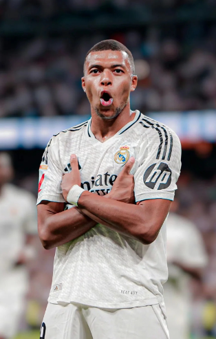 动刀别动到大动脉就行！今年海港出场四大天王 维塔尔最猛（下手别伤到要害！本季海港四大天王齐登场，维塔尔最强）