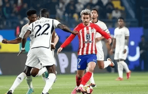 波切蒂诺：我在美国很开心，但也一直想着有一天能回到英超（波切蒂诺：在美生活惬意，但始终盼望重返英超）