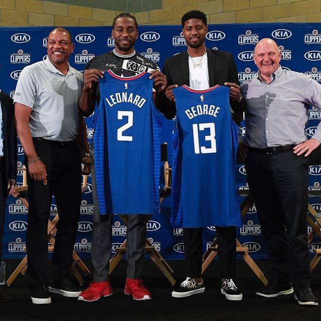 三天两赛！布伦特福德主帅：赛程压力巨大，但球员们踢得很有勇气（连轴转三天两战，布伦特福德主帅：压力山大，队员敢打敢拼）