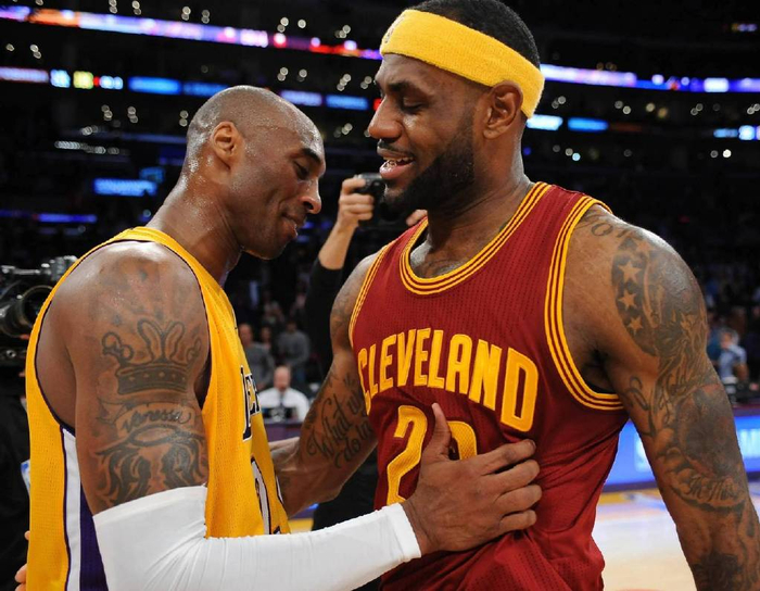 记者：中超收官战赛后，西海岸将为邵佳一举办告别仪式（据记者透露，中超末轮结束后，西海岸将为邵佳一举行告别仪式）